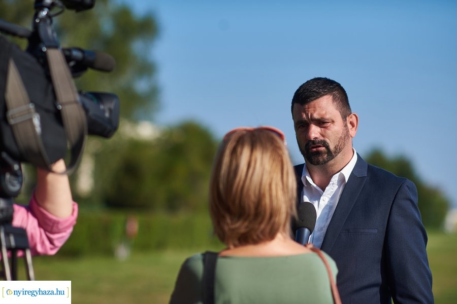 Parlagfű felderítés - sajtótájékoztató