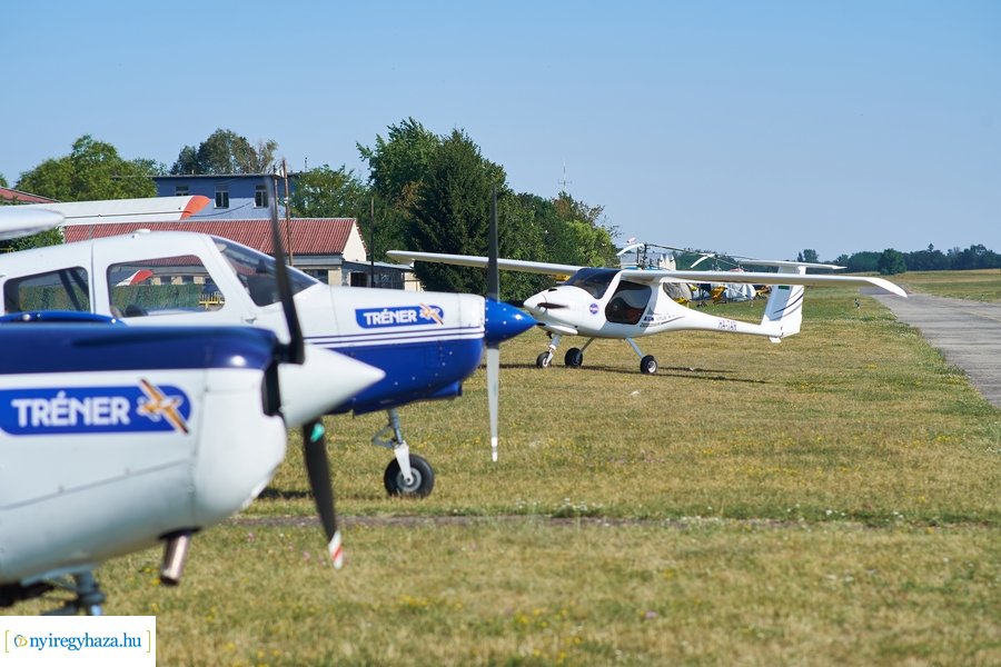 Parlagfű légi felderítése