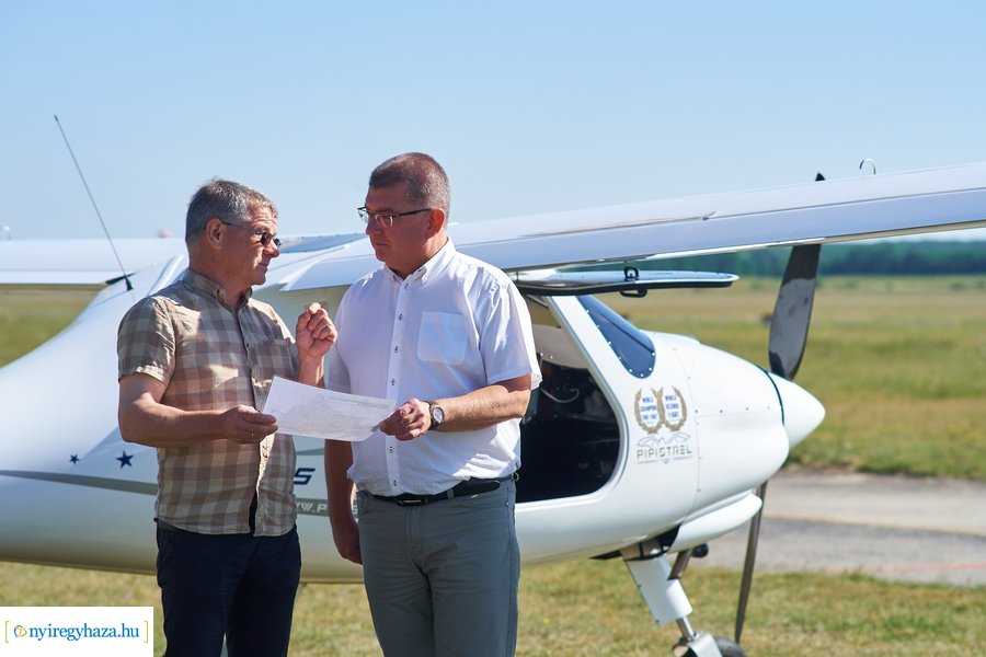 Parlagfű légi felderítése