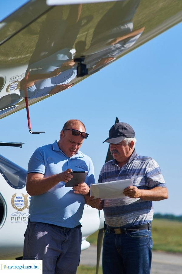 Parlagfű légi felderítése