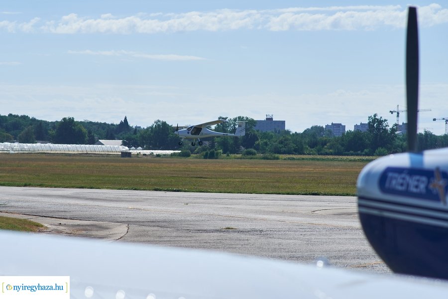 Parlagfű légi felderítése