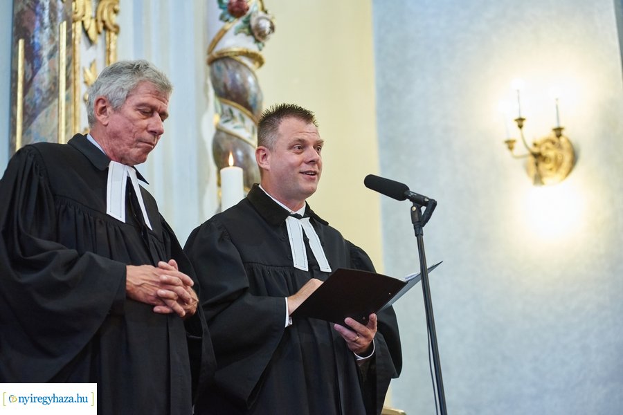 Parókus lelkésziktatás a Nyíregyházi Evangélikus Egyházközségben