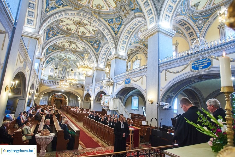 Parókus lelkésziktatás a Nyíregyházi Evangélikus Egyházközségben