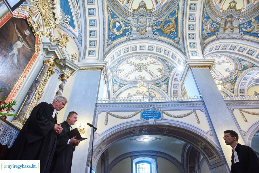 Parókus lelkésziktatás a Nyíregyházi Evangélikus Egyházközségben