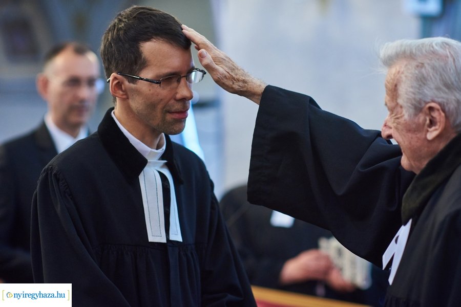 Parókus lelkésziktatás a Nyíregyházi Evangélikus Egyházközségben