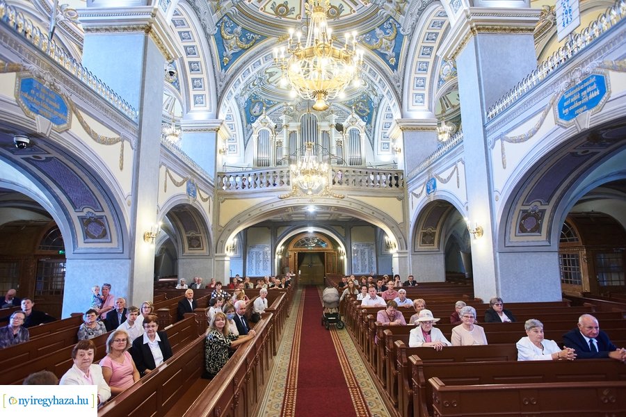 Parókus lelkésziktatás a Nyíregyházi Evangélikus Egyházközségben