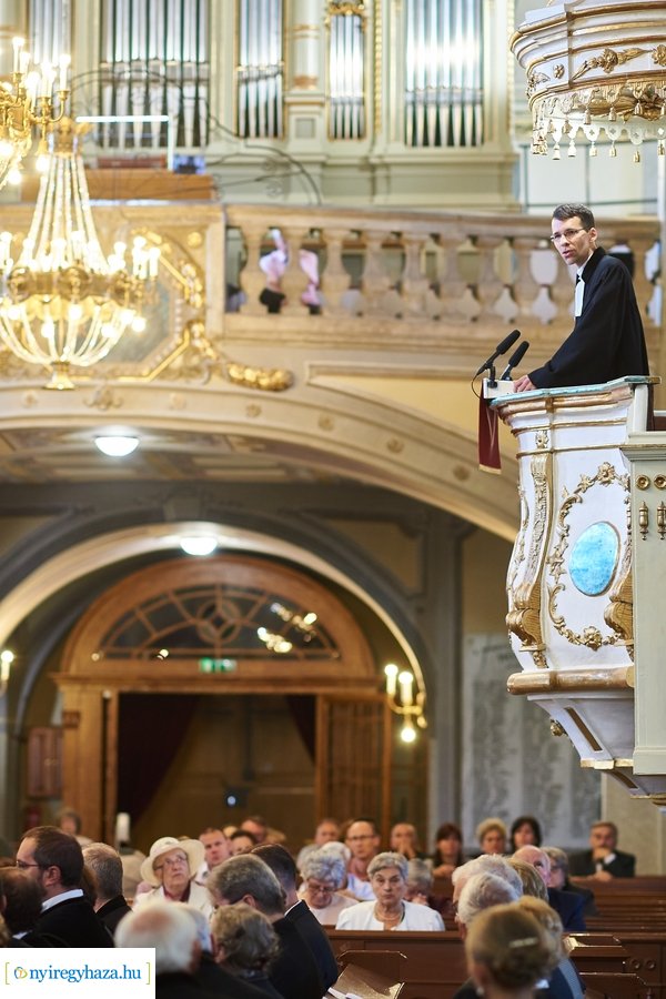 Parókus lelkésziktatás a Nyíregyházi Evangélikus Egyházközségben