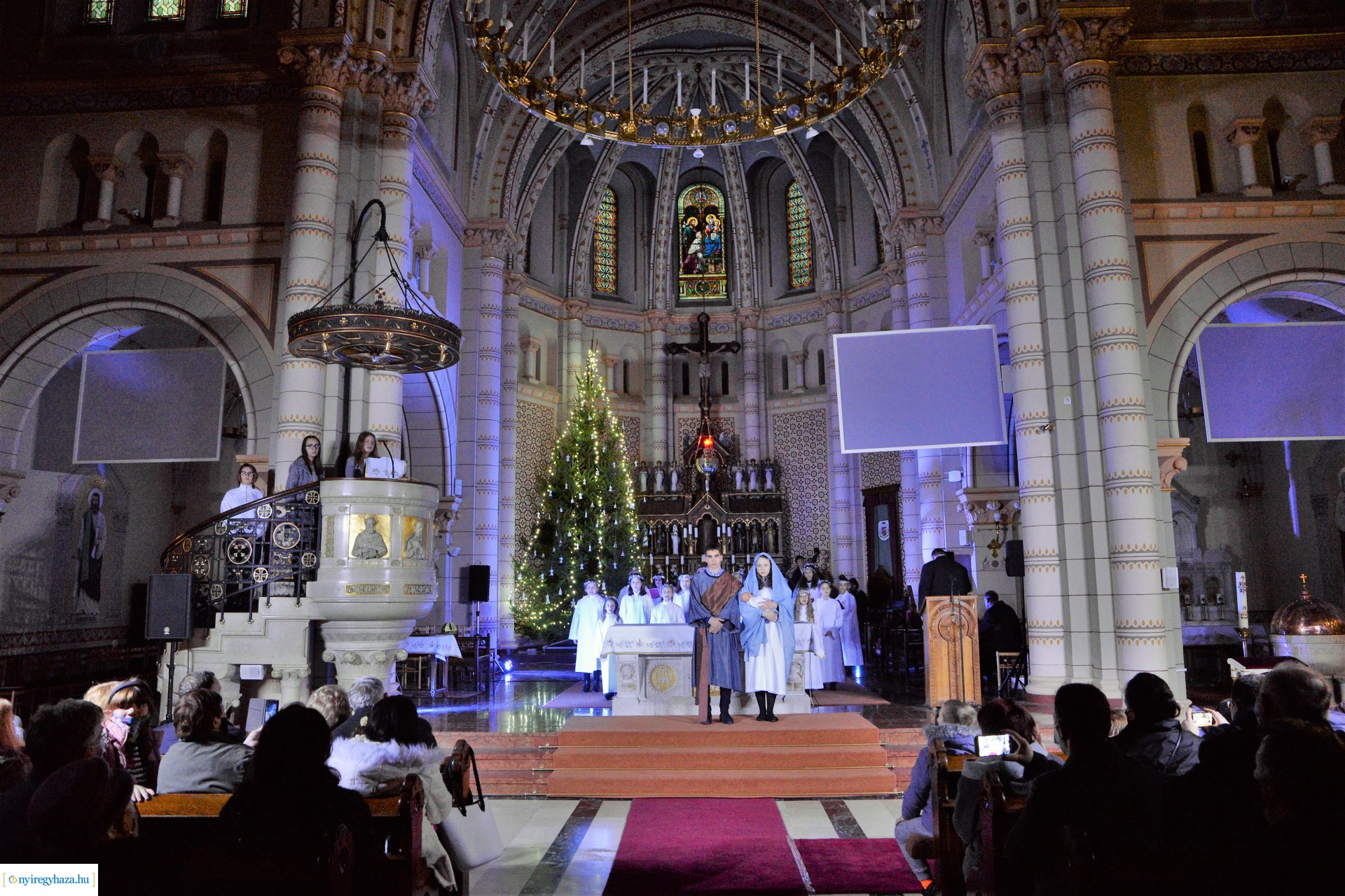 Pásztorjáték a Nyíregyházi  Magyarok Nagyasszonya Társ-székesegyházban