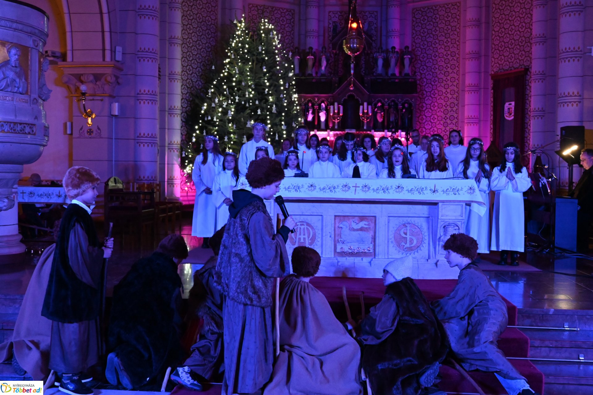 Pásztorjáték a Magyarok Nagyasszonya-társszékesegyház templomában