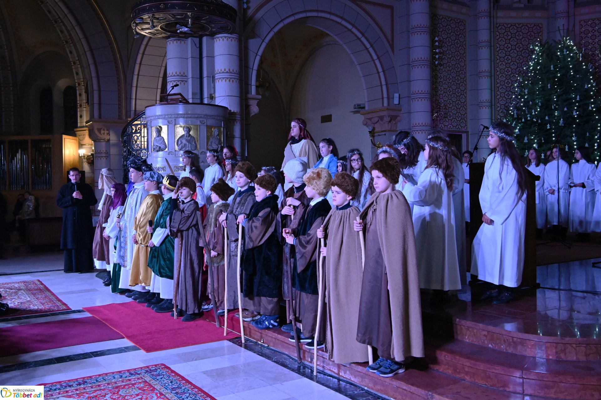 Pásztorjáték a Magyarok Nagyasszonya-társszékesegyház templomában
