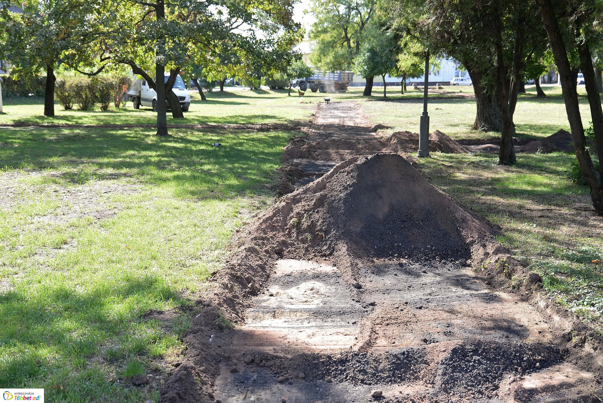 Pazonyi tér felújítás_2018.10.04.