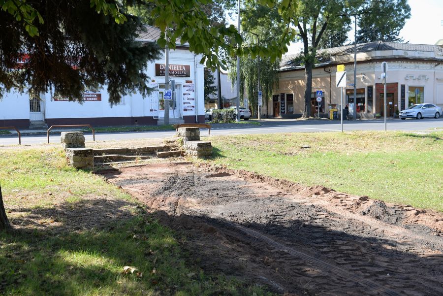 Pazonyi tér felújítás_2018.10.04.