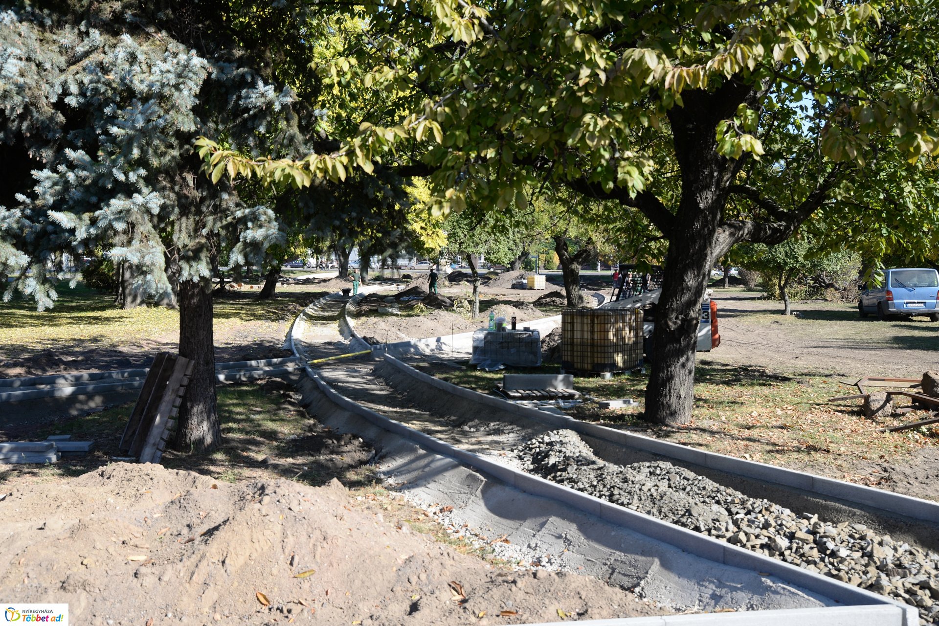 Pazonyi tér felújítás_2018.10.12.