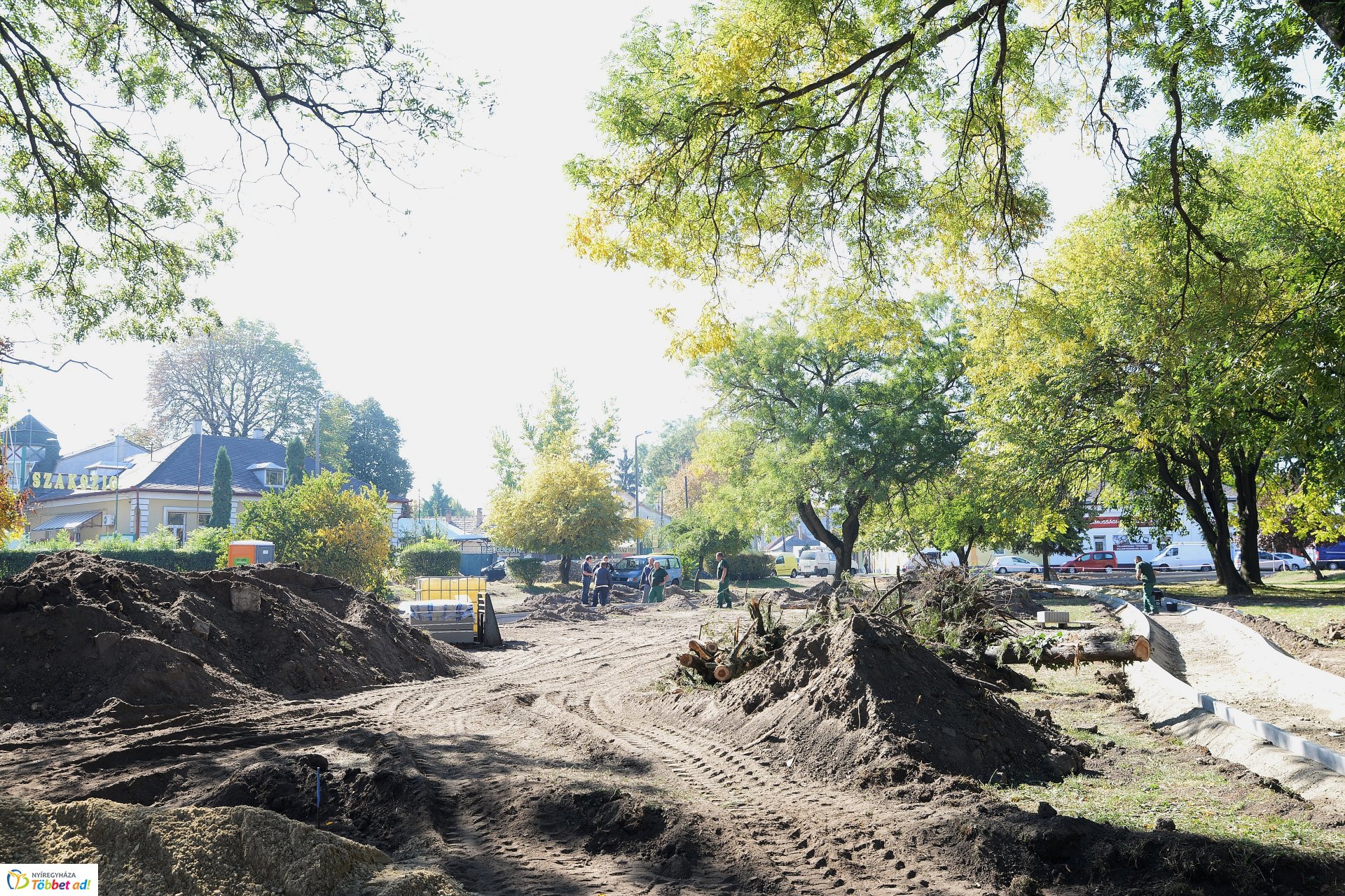 Pazonyi tér felújítás_2018.10.12.
