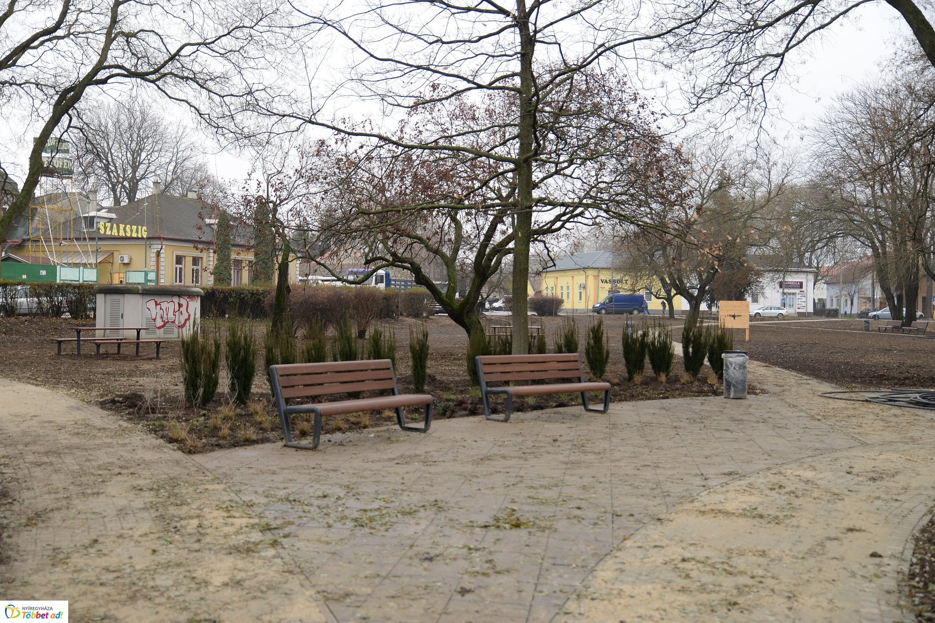 Pazonyi tér felújítás_2018.12.10.