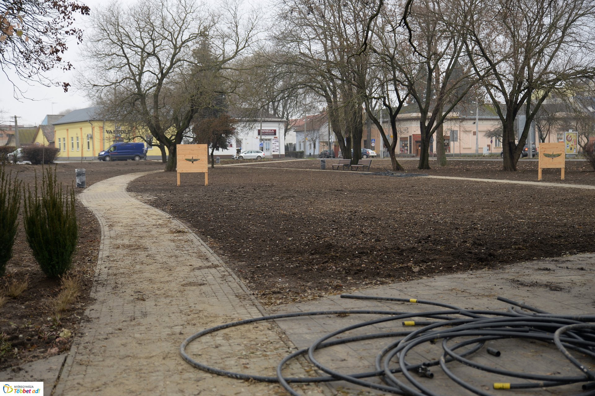 Pazonyi tér felújítás_2018.12.10.