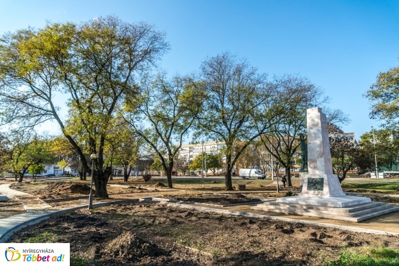 Pazonyi tér felújítása