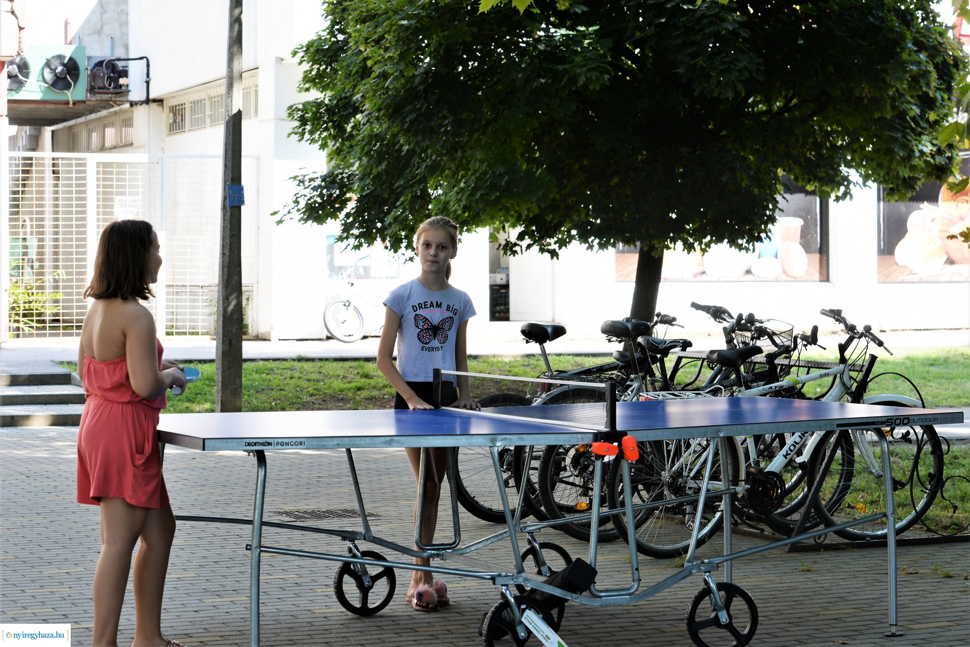 Péntek délután koncerttel, sportprogrammal kezdődött a Jósavárosi Napok