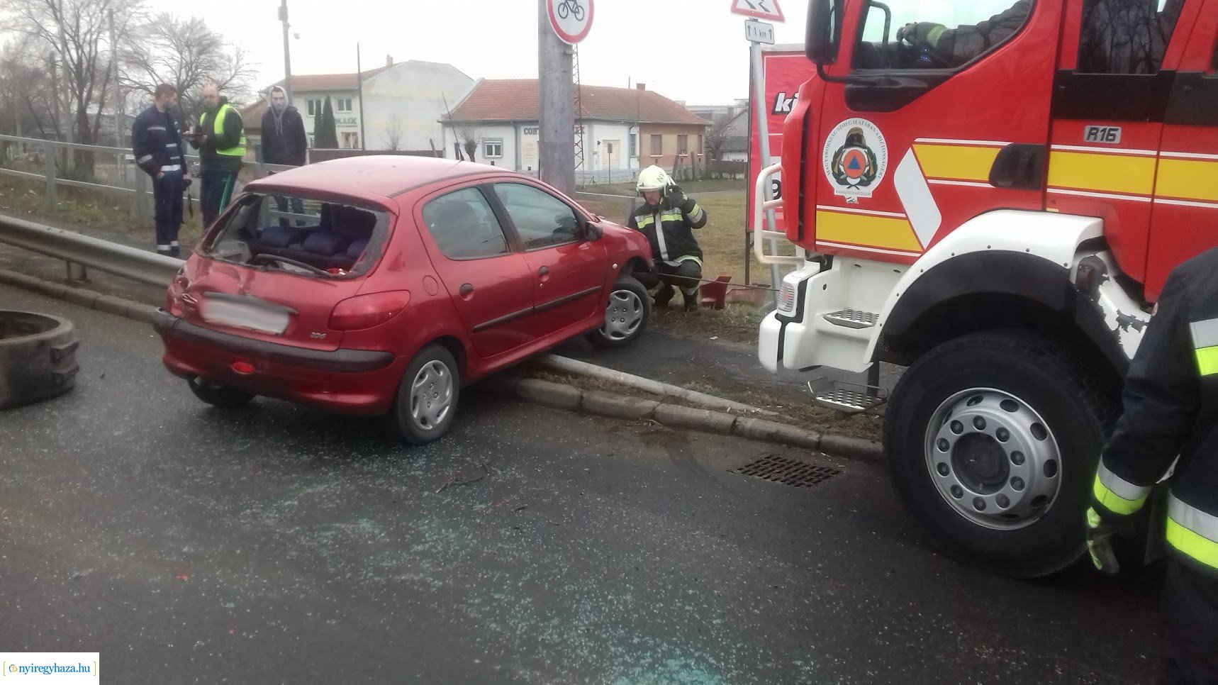 Péntek reggli baleset a Debreceni úton