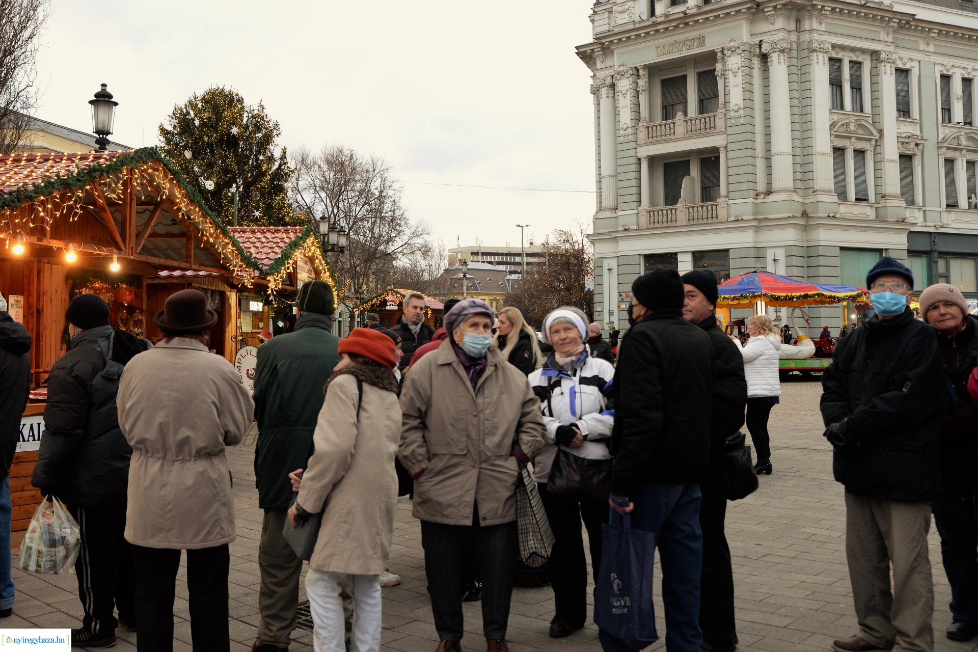 Pénteken ismét lapcsánkával kedveskedtek a forgatagba látogatóknak 