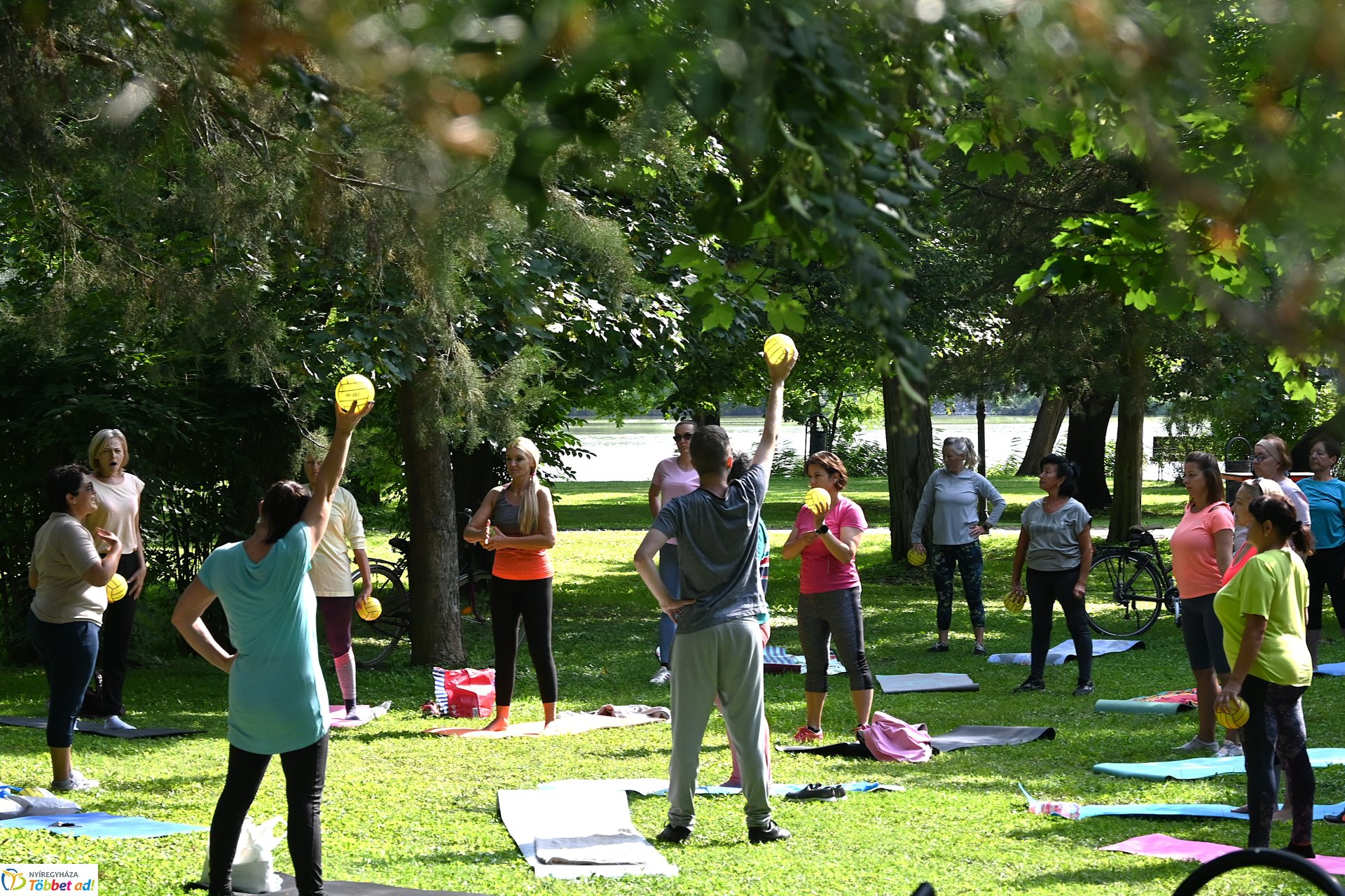 Pénteki pilates Sóstón, mely mindenki számára ingyenesen  vehető igénybe