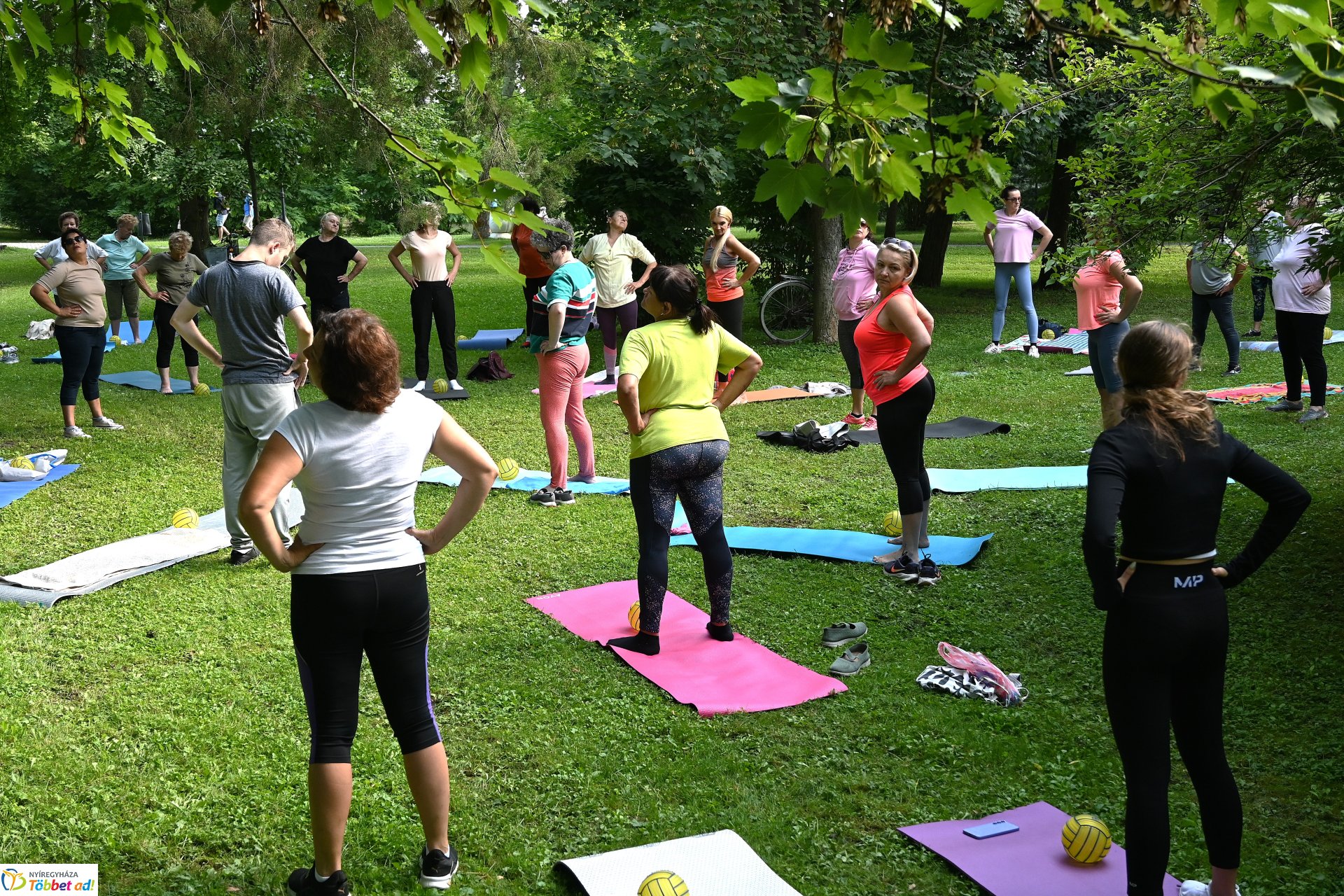 Pénteki pilates Sóstón, mely mindenki számára ingyenesen  vehető igénybe