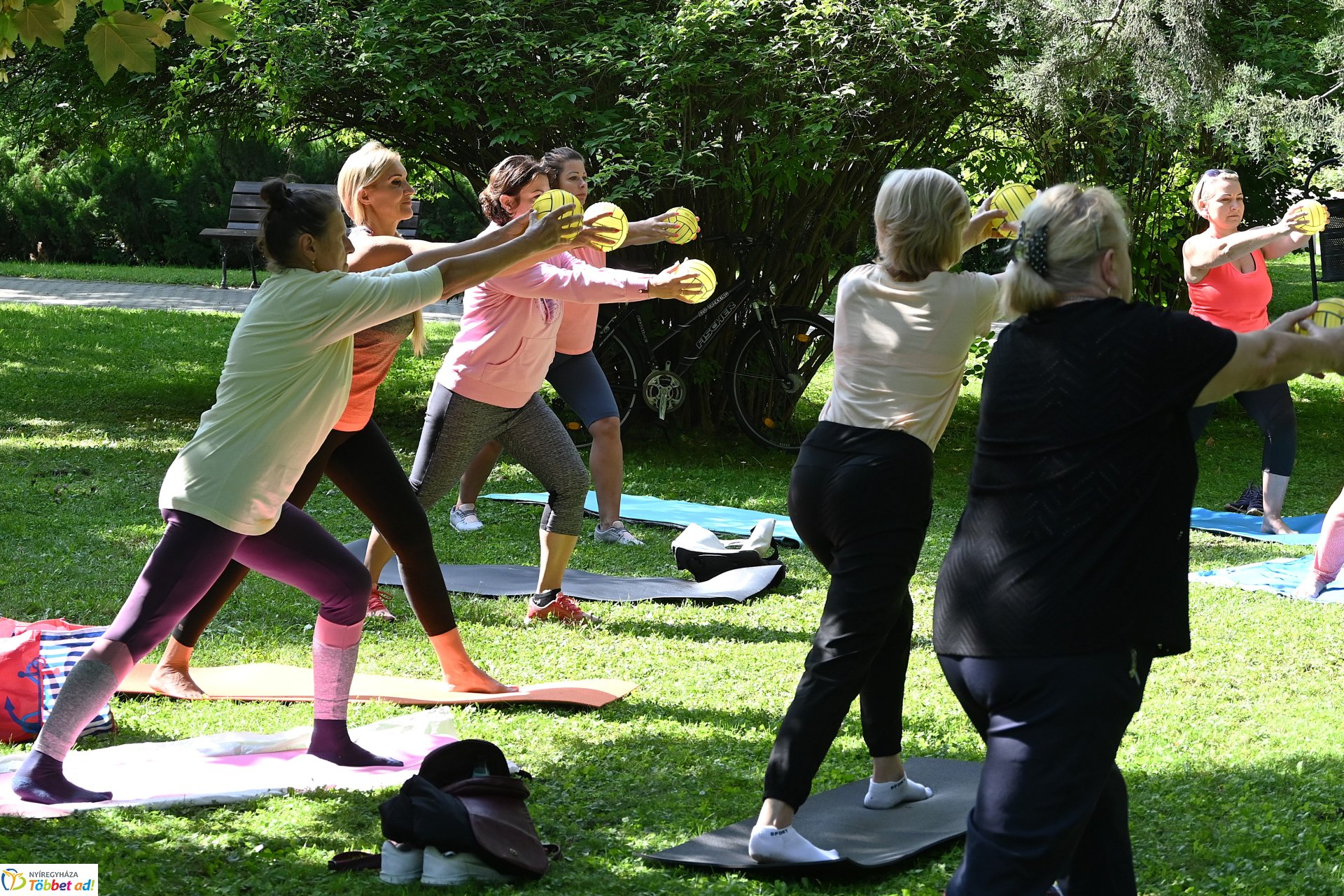 Pénteki pilates Sóstón, mely mindenki számára ingyenesen  vehető igénybe