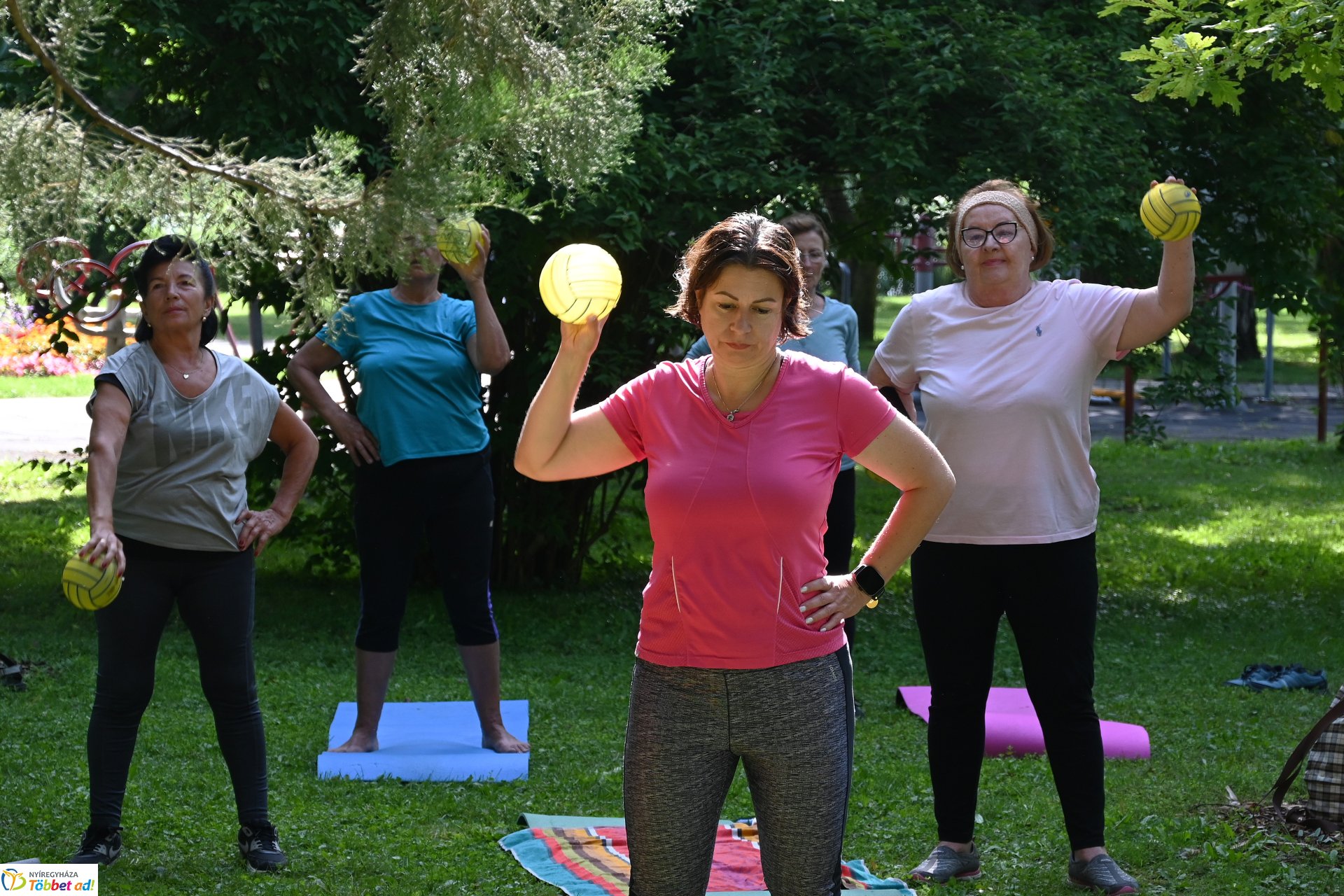 Pénteki pilates Sóstón, mely mindenki számára ingyenesen  vehető igénybe