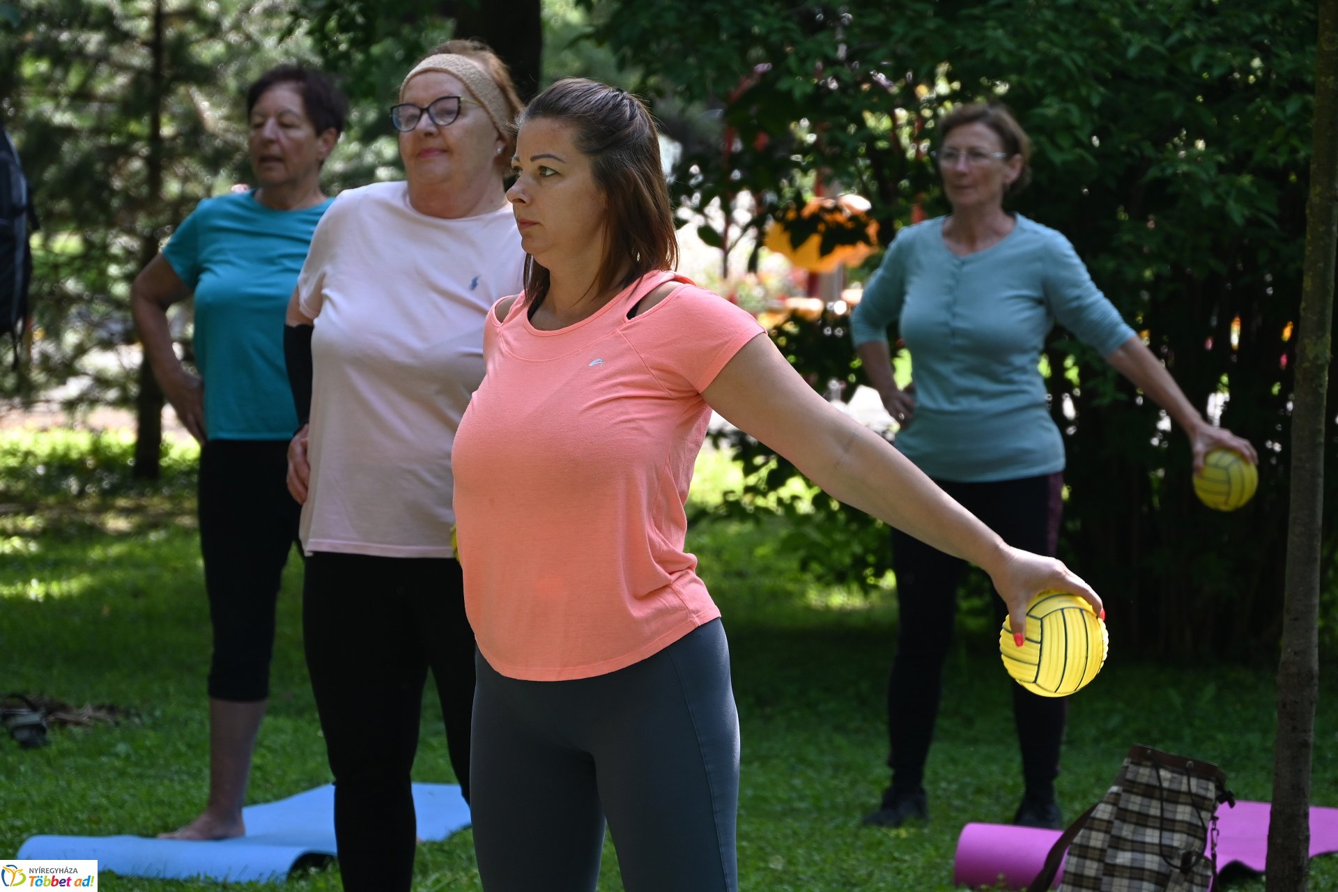 Pénteki pilates Sóstón, mely mindenki számára ingyenesen  vehető igénybe