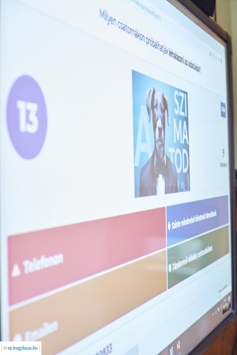 Pénz7 a Zrínyi Ilona gimnáziumban