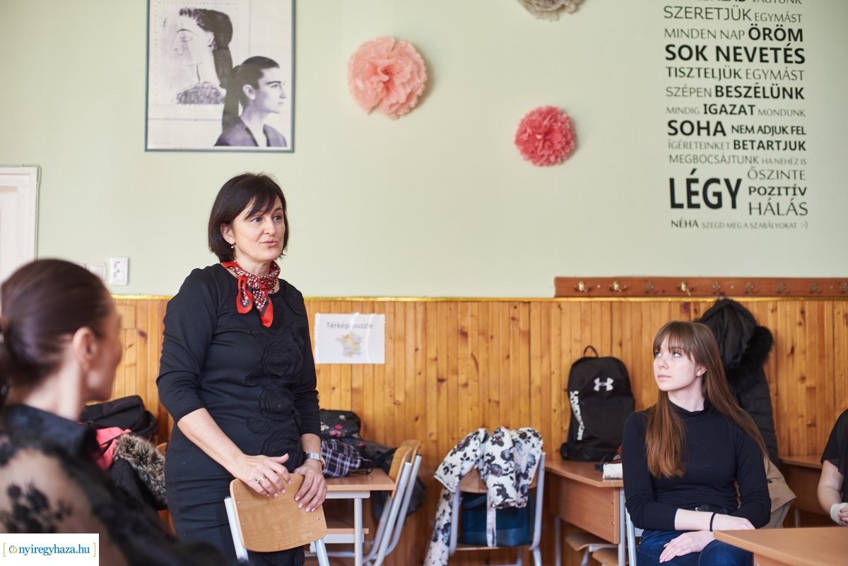 Pénz7 a Zrínyi Ilona gimnáziumban