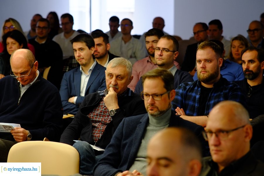 Petefészekrák 2022 konferencia a kórházban