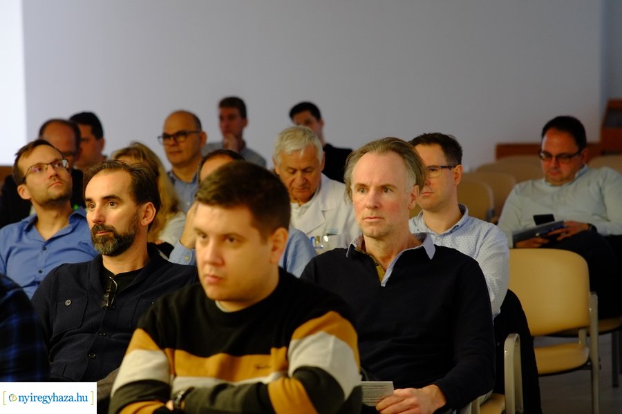 Petefészekrák 2022 konferencia a kórházban