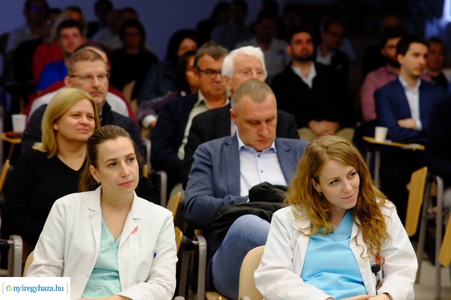 Petefészekrák 2022 konferencia a kórházban