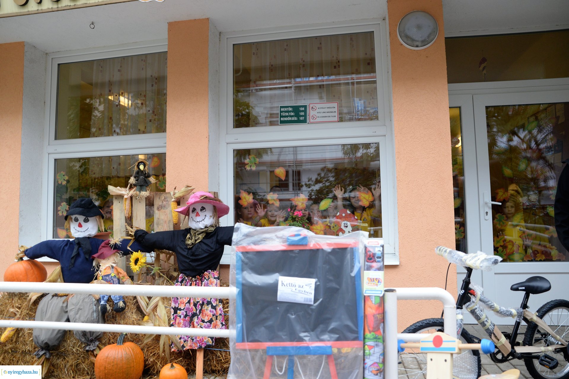 Pindúr Pandúr program ajándékátadás 