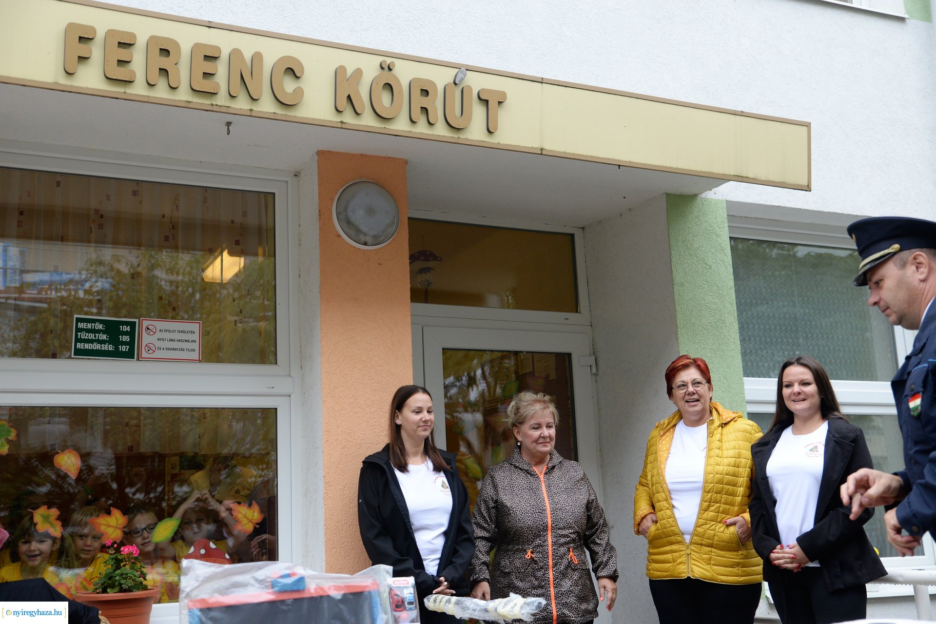 Pindúr Pandúr program ajándékátadás 