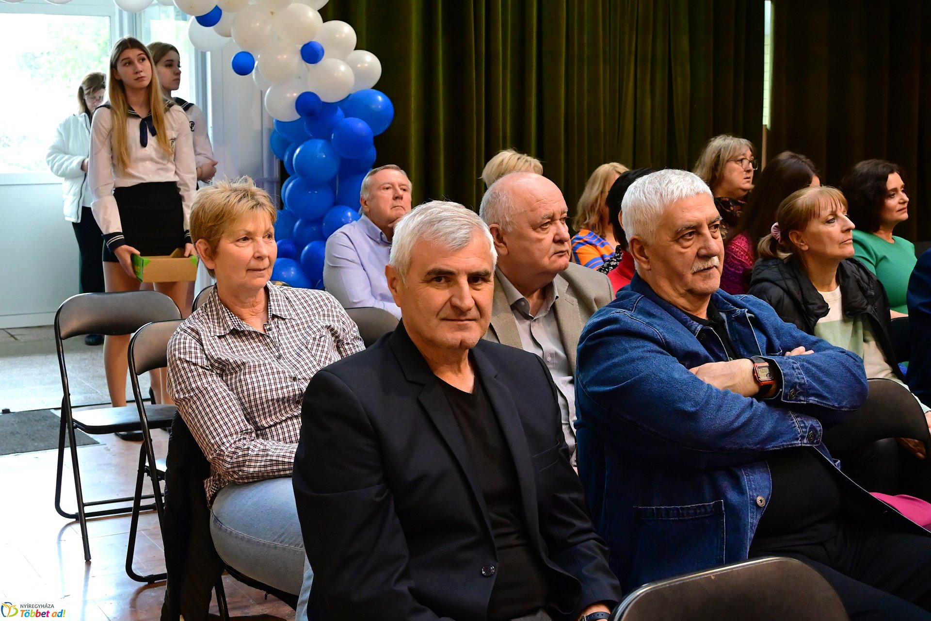 Pódiumbeszélgetés a  Nyíregyházi Vasvári Pál Gimnázium 50 éves testnevelési tagozatának ünnepségén