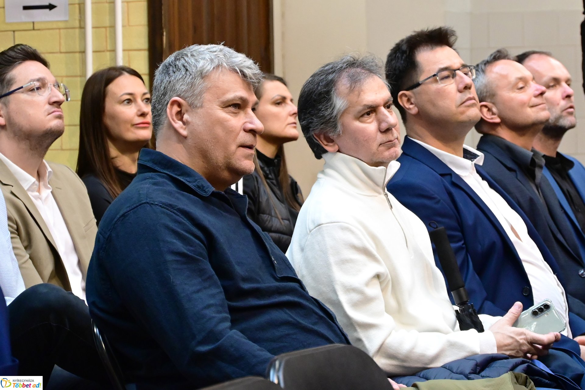 Pódiumbeszélgetés a  Nyíregyházi Vasvári Pál Gimnázium 50 éves testnevelési tagozatának ünnepségén