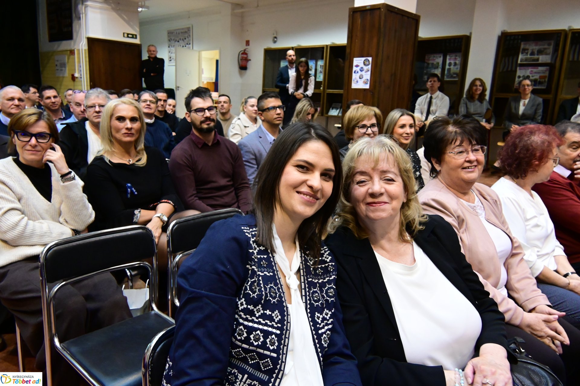 Pódiumbeszélgetés a  Nyíregyházi Vasvári Pál Gimnázium 50 éves testnevelési tagozatának ünnepségén