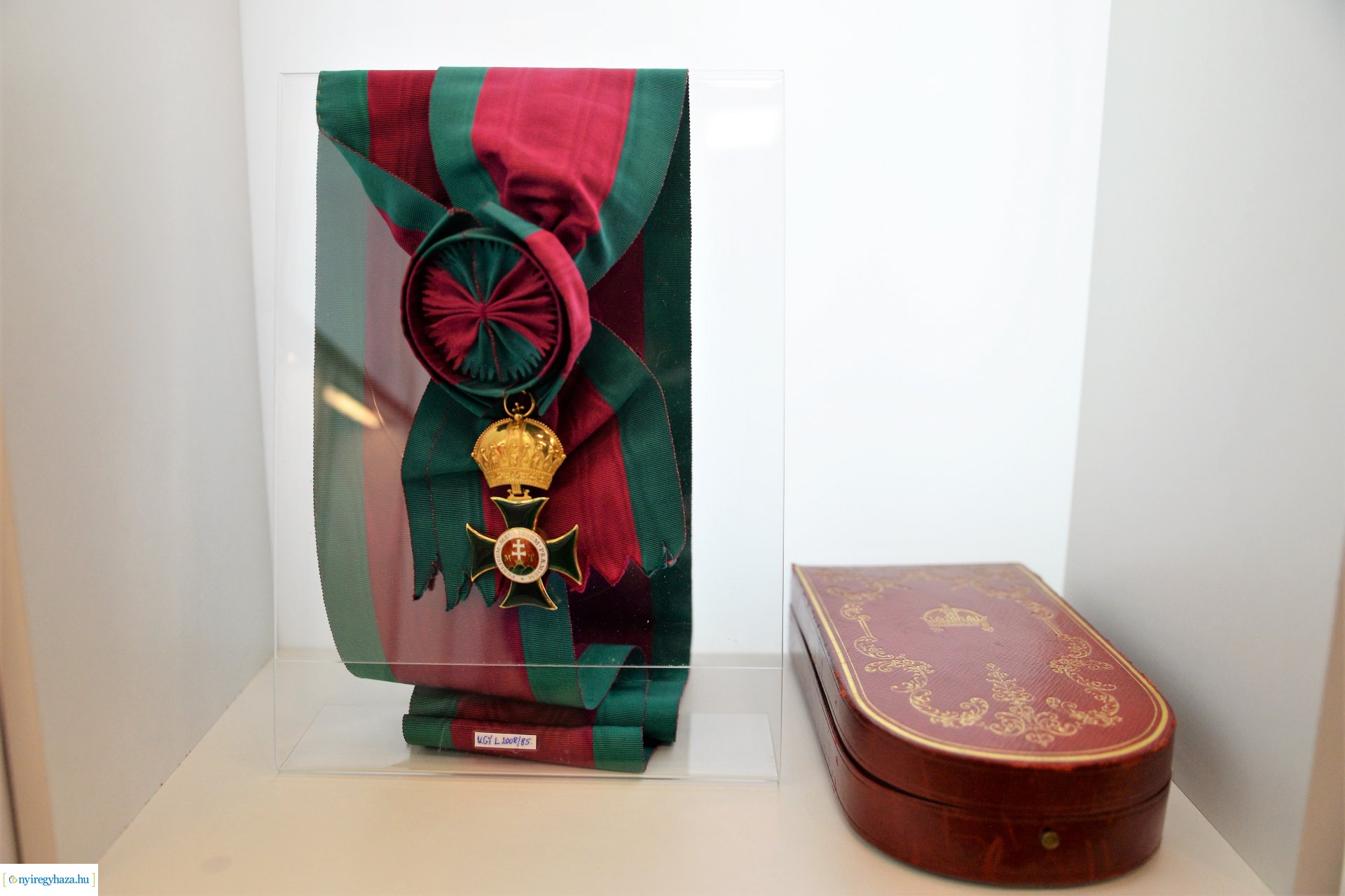 Polgármesteri szemle a Kállay Gyűjtemény épületében