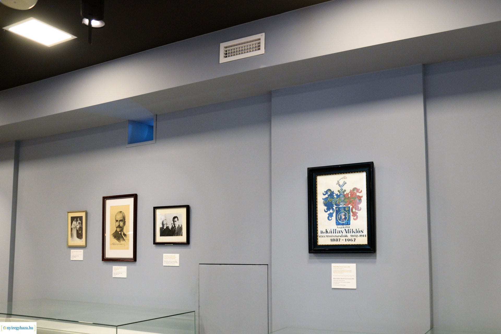 Polgármesteri szemle a Kállay Gyűjtemény épületében