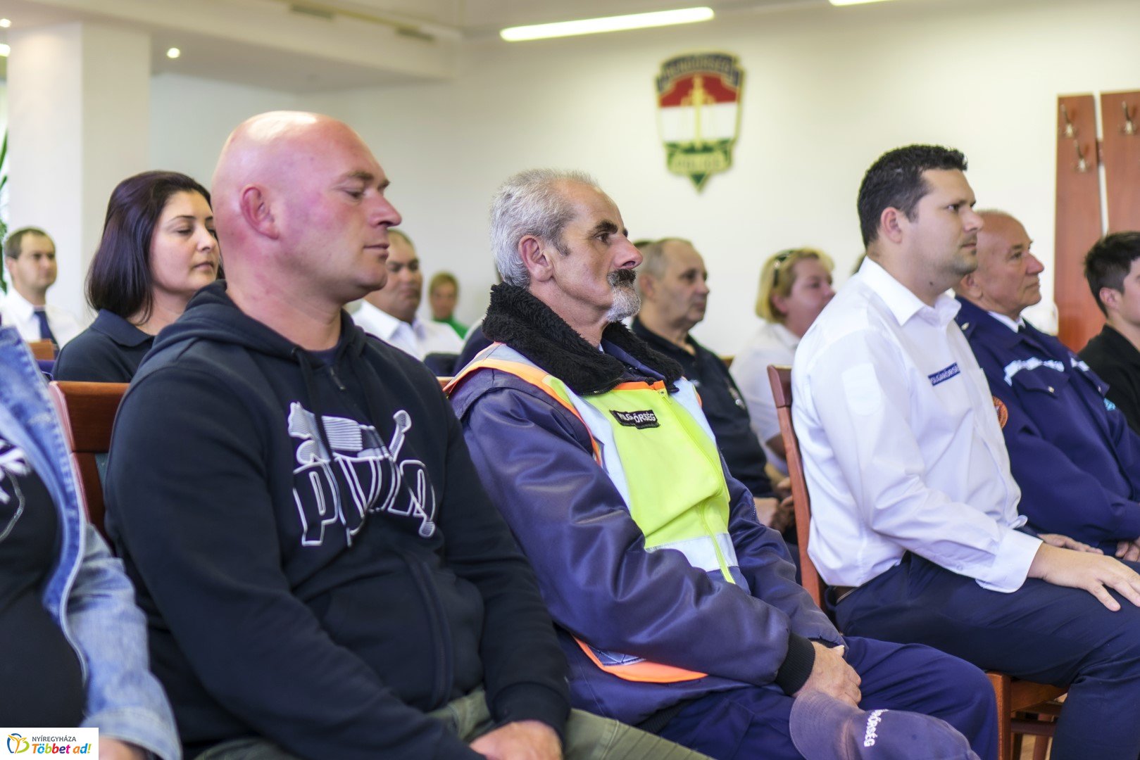 Rendőröket, polgárőröket és közterület-felügyelőket jutalmaztak