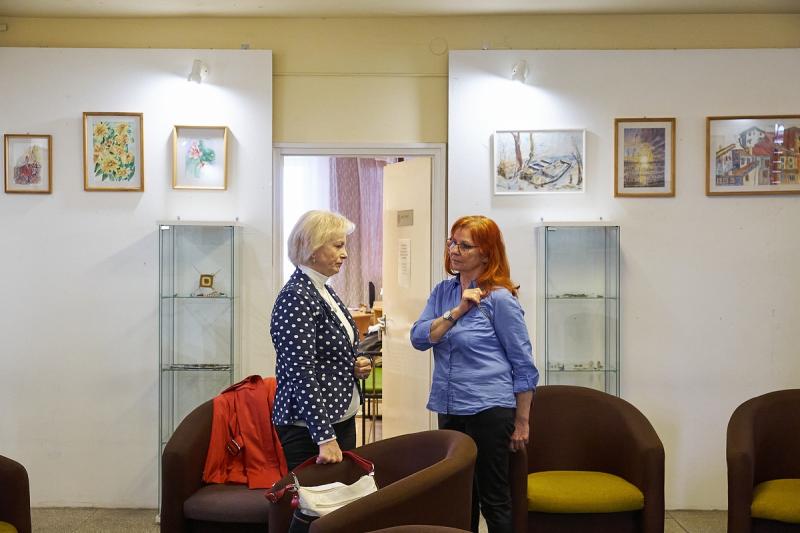 Porkoláb Éva kiállítása a Zrínyi Ilona gimnáziumban
