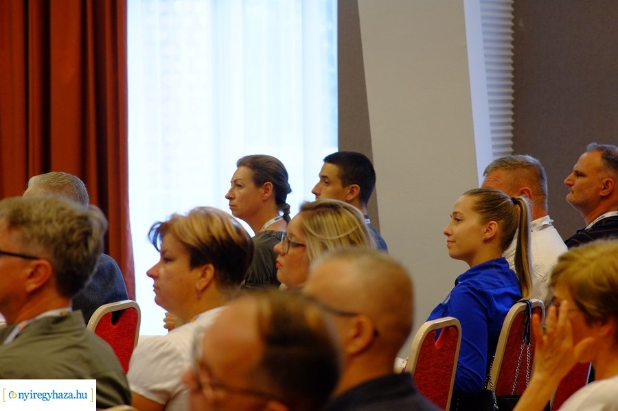 Portfolio gazdasági konferencia