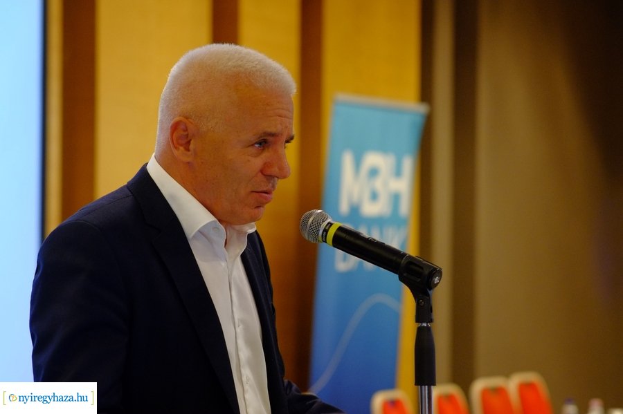 Portfolio gazdasági konferencia