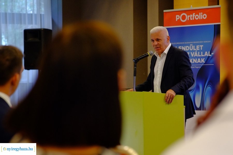 Portfolio gazdasági konferencia