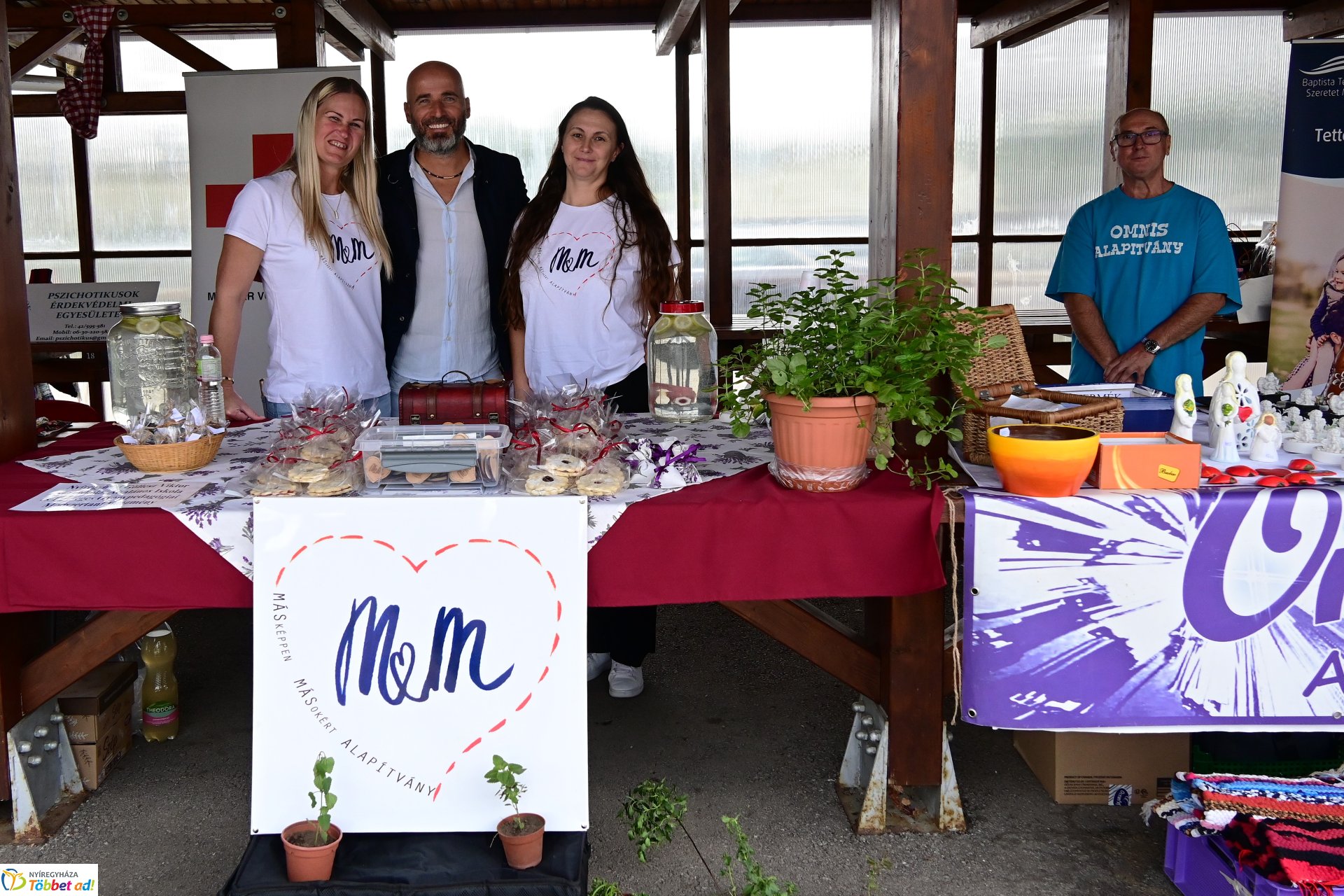 Posta és piac nyílt a Kertvárosban