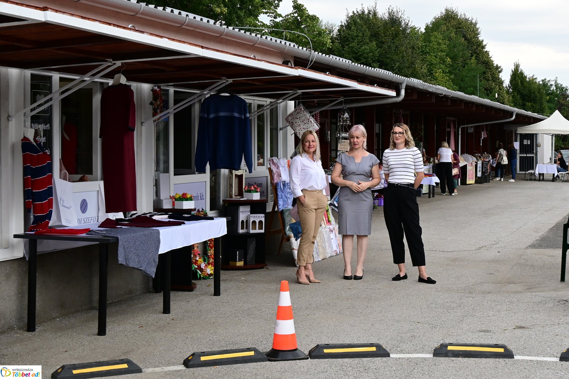 Posta és piac nyílt a Kertvárosban