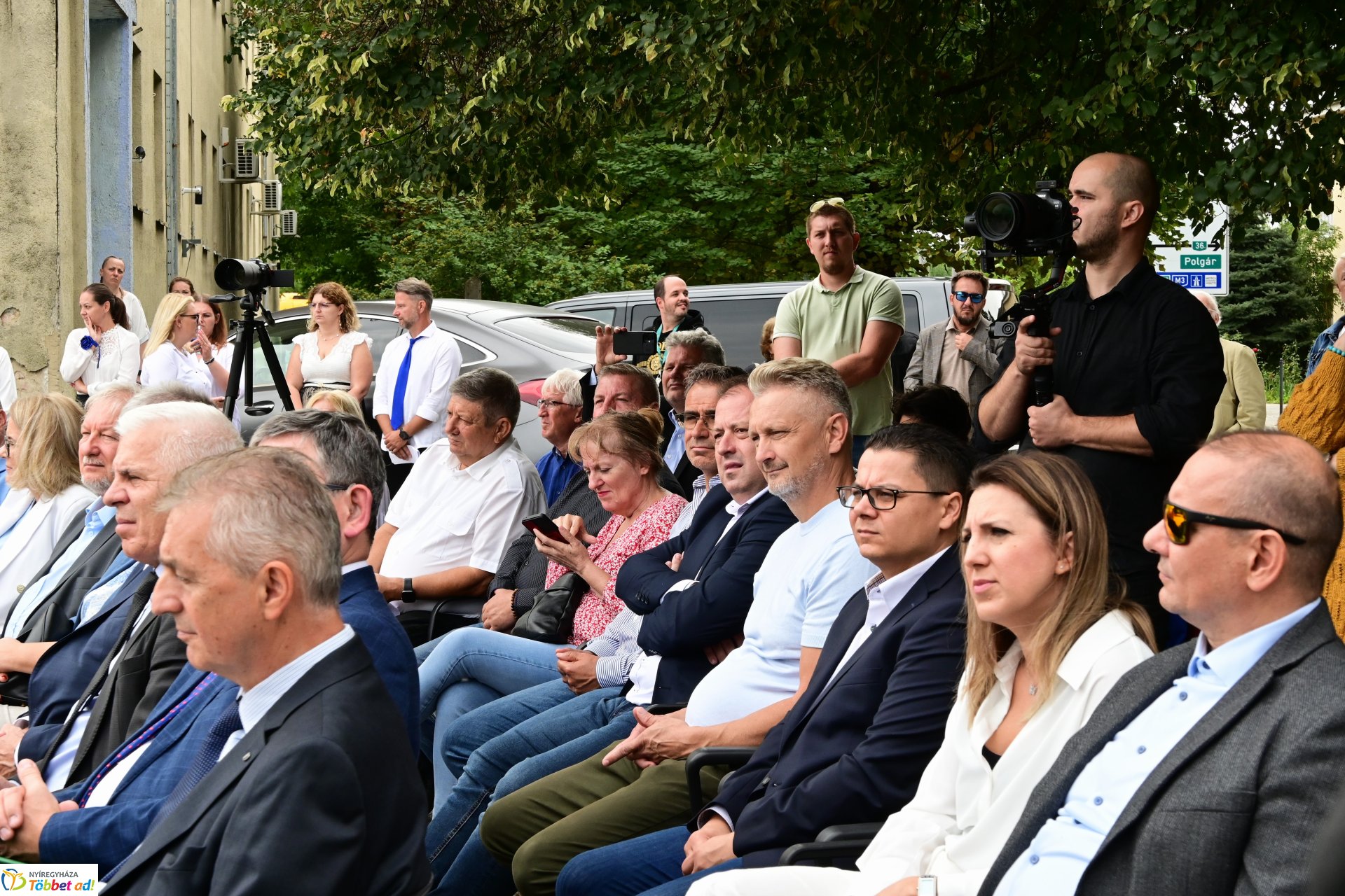 Posta és piac nyílt a Kertvárosban