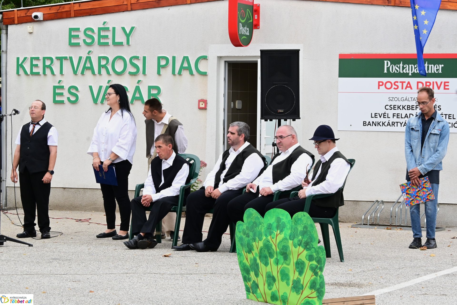 Posta és piac nyílt a Kertvárosban